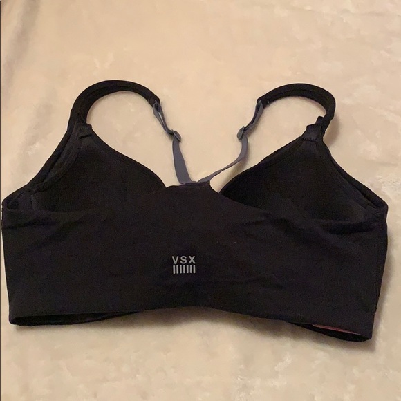 NWT Victoria’s Secret sports bra - Picture 3 of 3